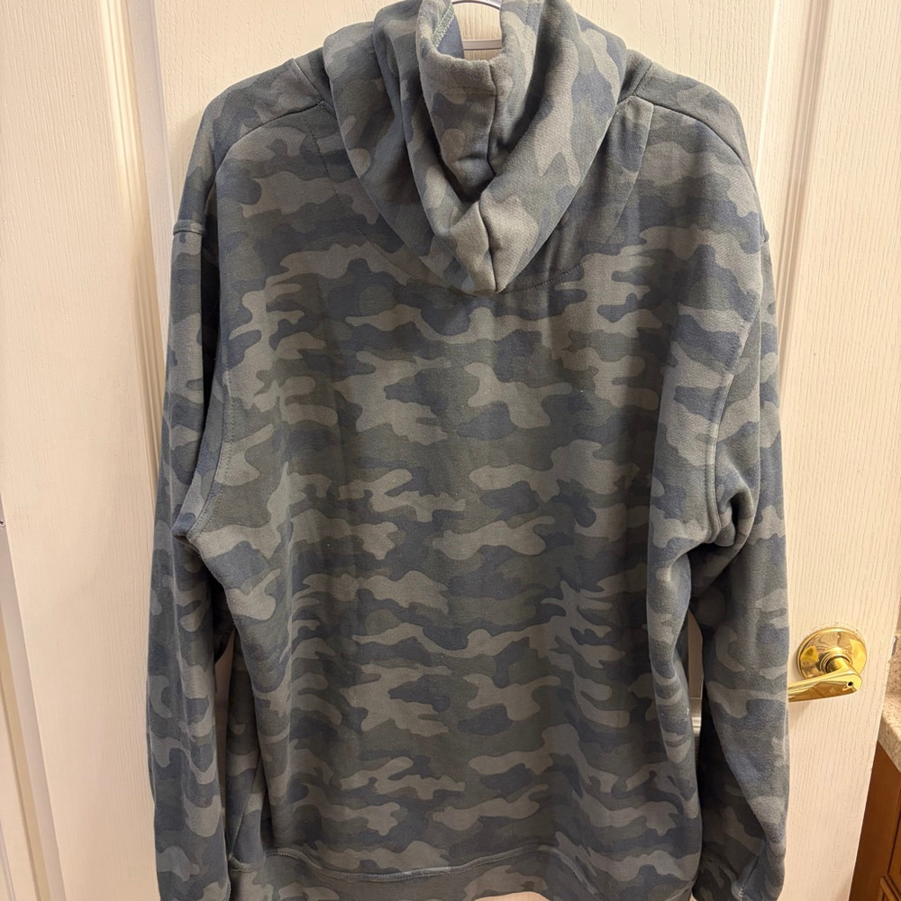 Cabelas Camo Hoodie Cowboy - Picture 4 of 4